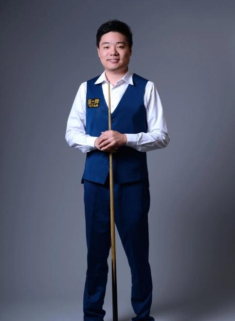 乐部以约4
