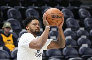 双方互有攻 双方互有攻