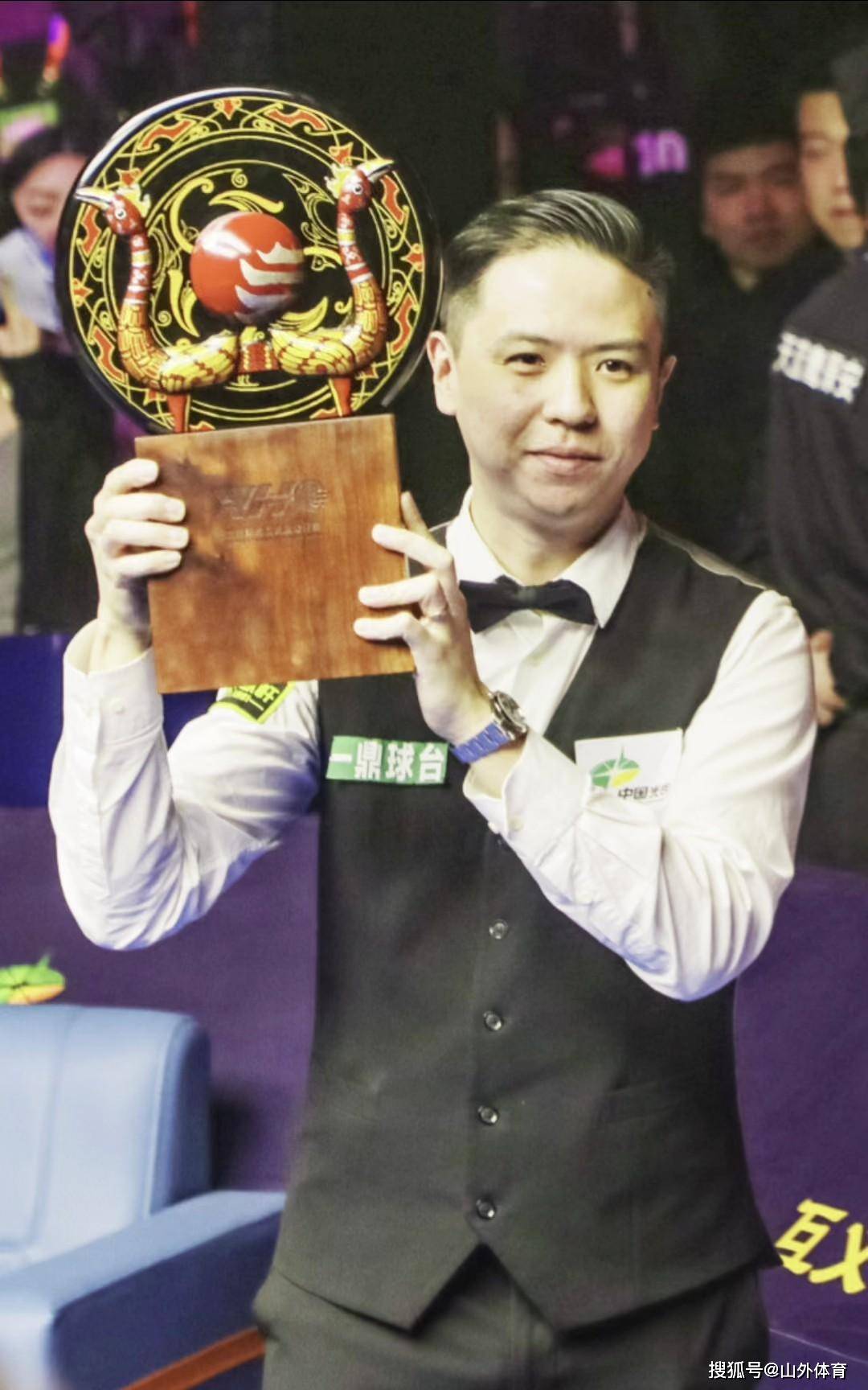 的表现不仅 的表现不仅