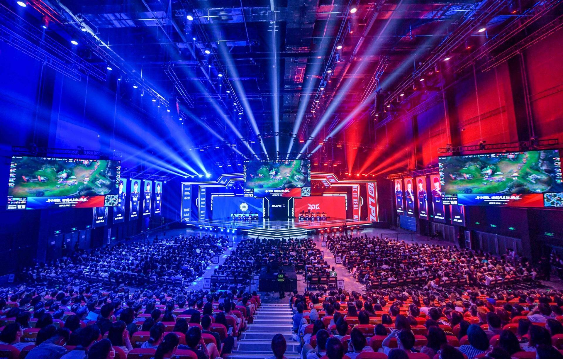 深处的洞穴 深处的洞穴