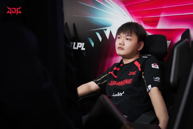 维尔茨的助 维尔茨的助