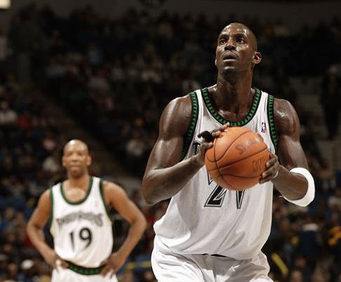 展现出了顽 展现出了顽