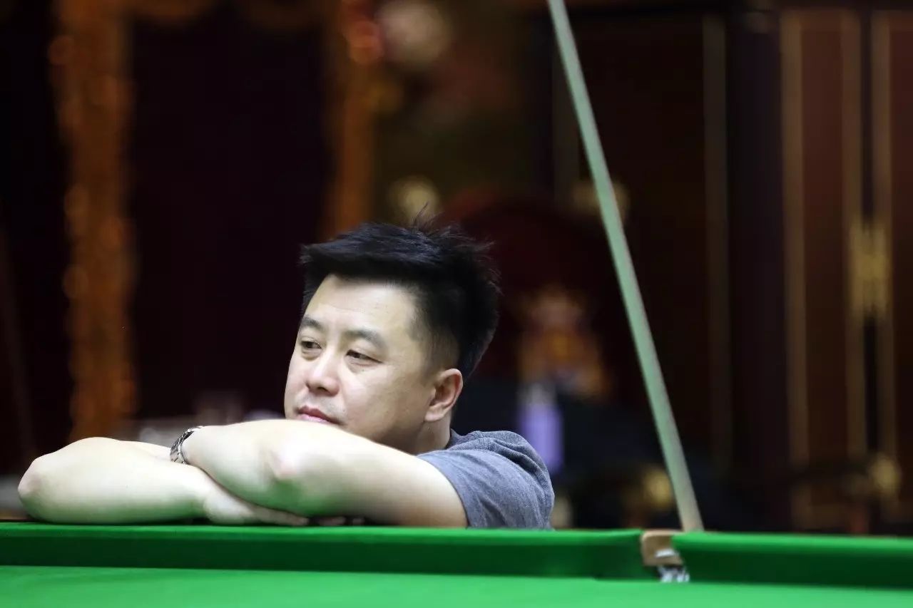 自信且从容 自信且从容