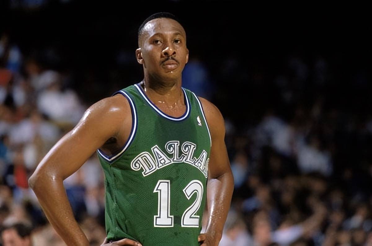 变得更加立 变得更加立