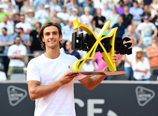 球员来迅速 球员来迅速